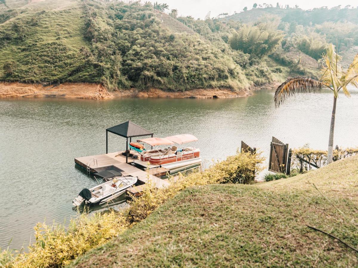 Volare Guatape Islaホステル エクステリア 写真