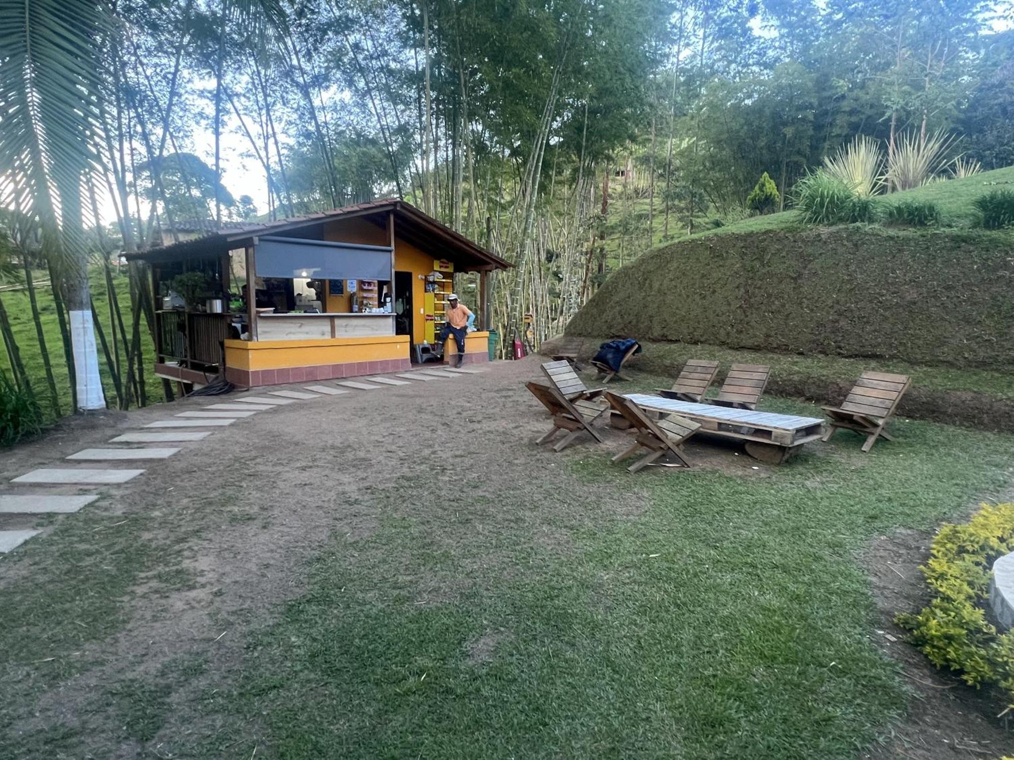 Volare Guatape Islaホステル エクステリア 写真