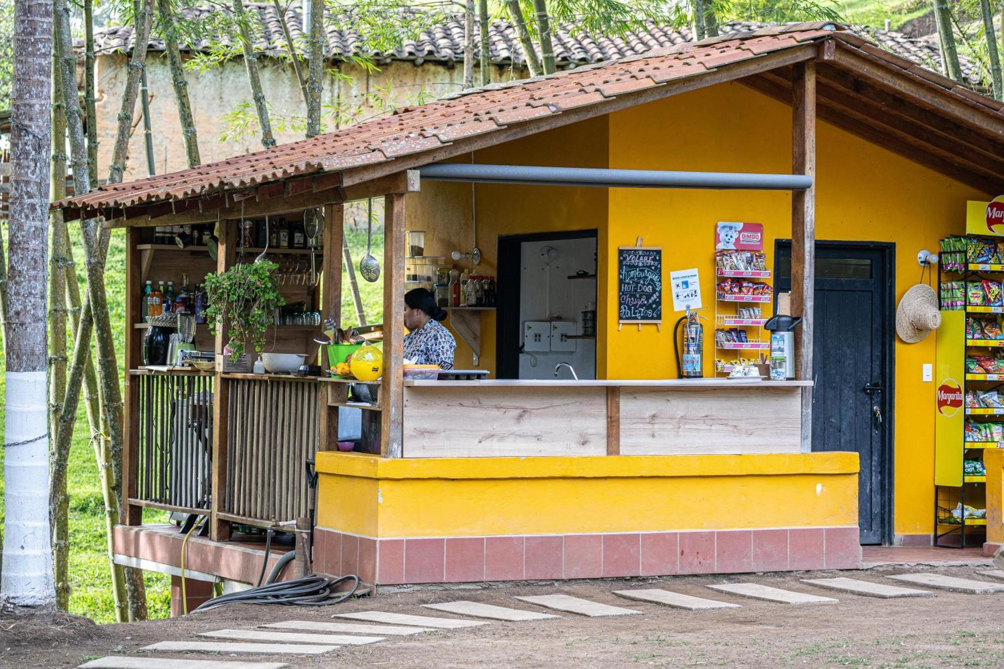 Volare Guatape Islaホステル エクステリア 写真